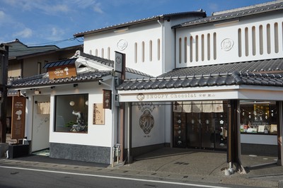 春夏秋冬を通して様々な表情を見せる嵐山のショップ