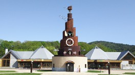 世界最大級のからくりハト時計塔のある道の駅