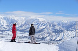 越後三山を望む絶景が魅力