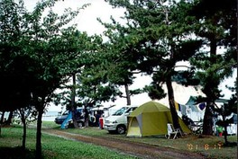 海水浴場まで徒歩3分のキャンプ場