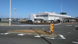 大島空港は島の人々にとって大切な交通手段