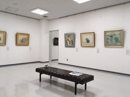 日本を代表する画家の絵が飾られている洋画室