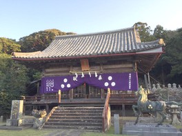 平戸神楽が奉納される亀岡神社