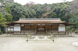 現存する神社建築では日本最古となる拝殿
