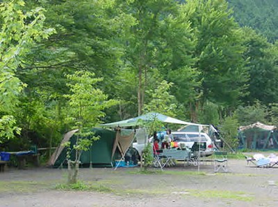 ターキーズハウス 江ノ電に泊まれるキャンプ場 山梨県 の情報 ウォーカープラス